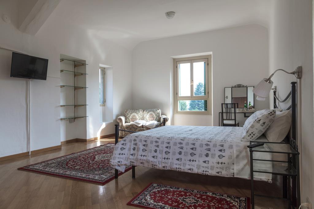 Villa Del Cigno Lecco Værelse billede